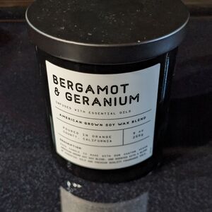 LEOBEN CO Bergamot + Geranium Vegan Soy Wax Candle 9 oz Single Wick